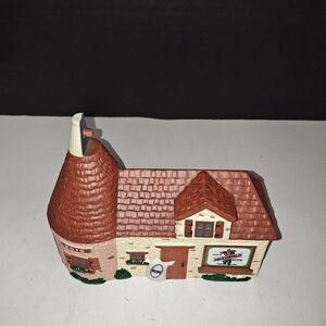 Figi's Inc. 2010 Premium Marshfield Beer Tavern Pub Ceramic Storage Trinket Box